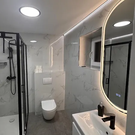 Appartement Beautiful, Brand New In The Center *