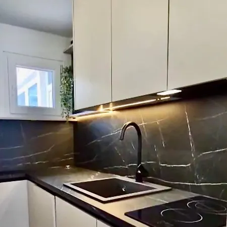 Appartement Beautiful, Brand New In The Center